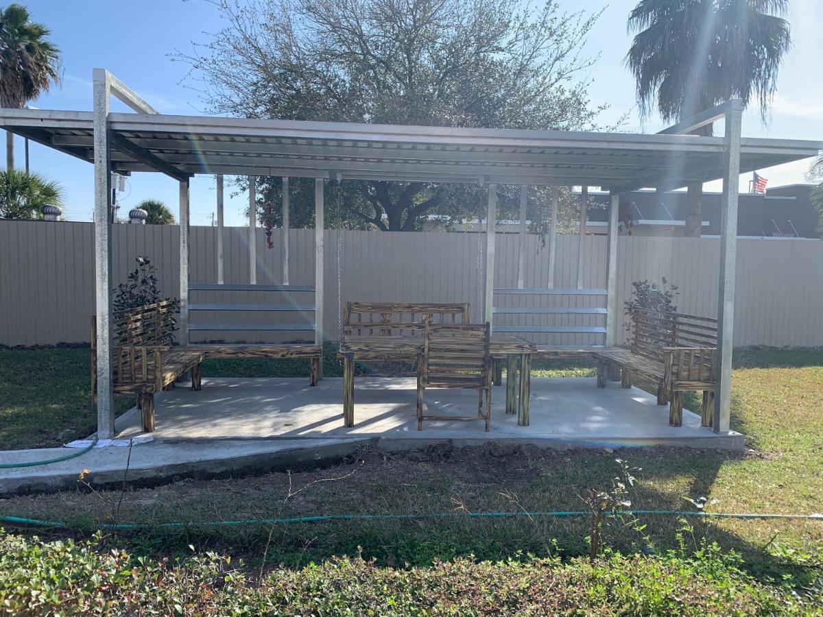 Island Suites Hobby Airport Houston Exteriör bild