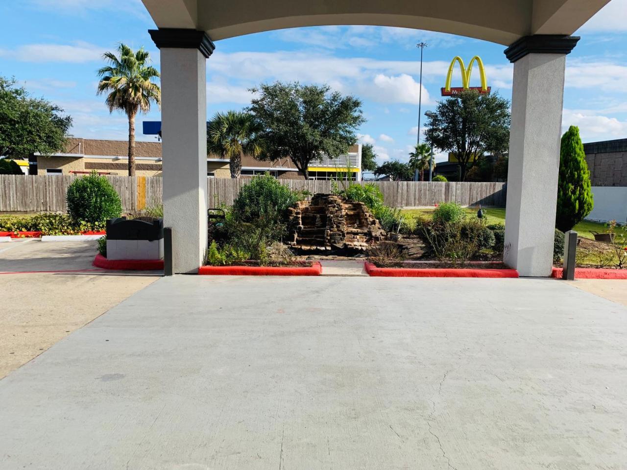 Island Suites Hobby Airport Houston Exteriör bild
